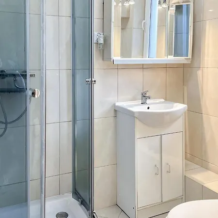 Σπίτι διακοπών 1 Bedroom Beautiful In *