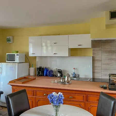 Semesterbostad 1 Bedroom Awesome In *