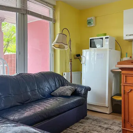 1 Bedroom Beautiful In * Nowe Warpno