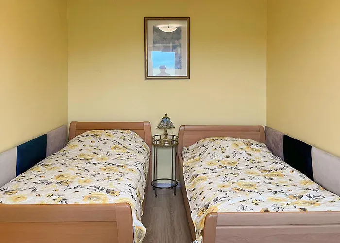 1 Bedroom Awesome In Σπίτι διακοπών